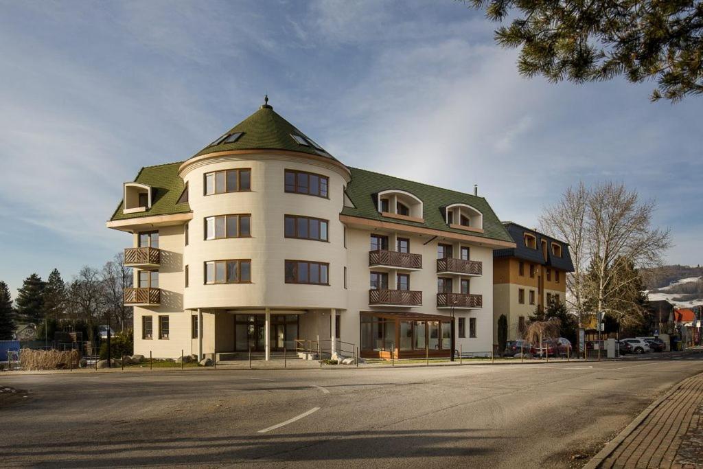 Apartmany Summit Bešeňová Eksteriør billede